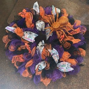 Spooky home-made halloween wreath!  🎃